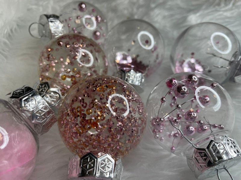 Set globuri de Craciun Inedit, 24 bucati, 5cm, transparente si roz pal CA-0885 foto