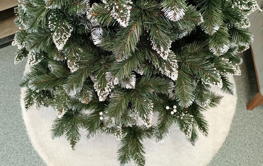Brad artificial Christmas TSB Grand Crystal nins cu merisoare, 2D, 250cm U-Crystal-Bry-250 foto